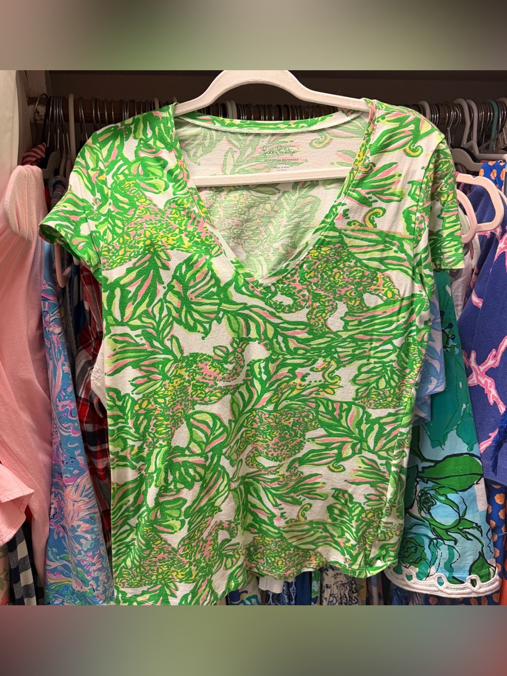 Lilly Pulitzer Michelle V-neck t-shirt
